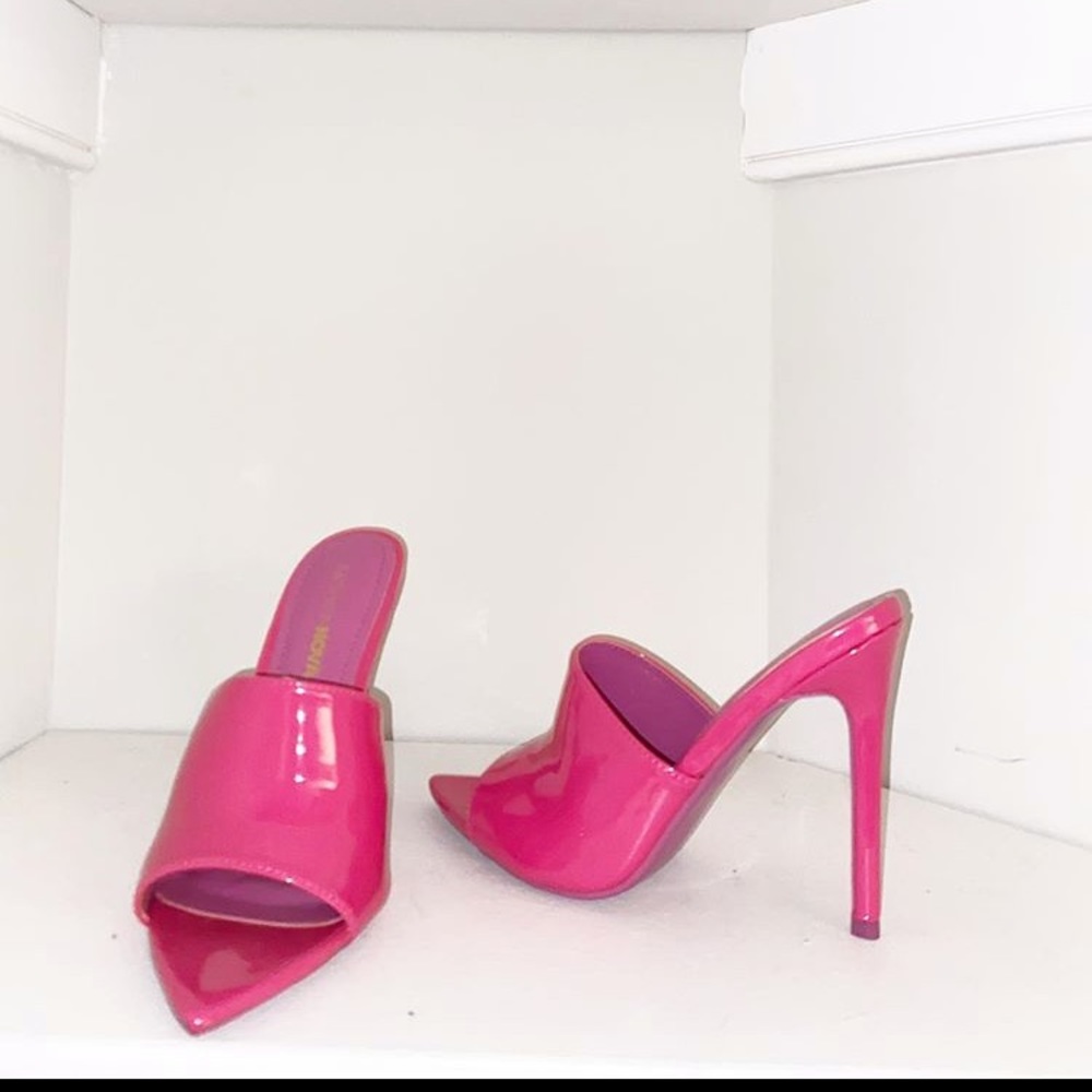 Hot pink sandal